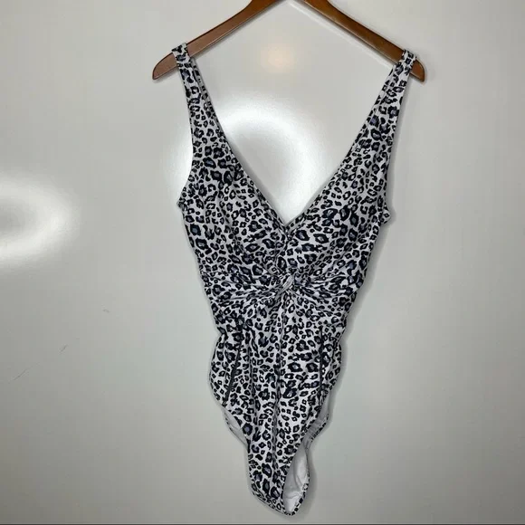 Nicole Miller Twist Front‎ Plunge One-Piece Swimsuit Leopard Print Xlarge - Picture 3 of 8